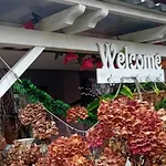 Homestay Lovely In Rose Resort, *