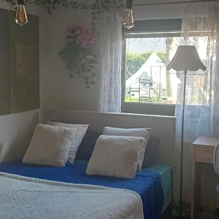Lovely In Rose Resort, Homestay