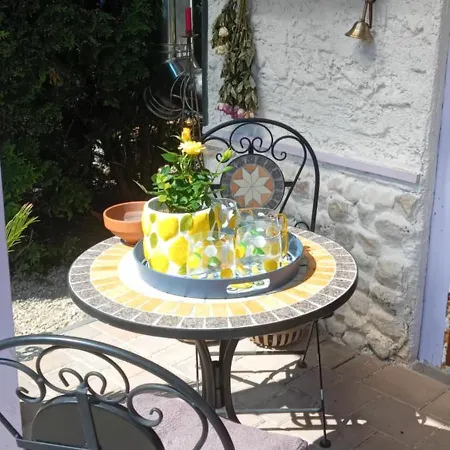 Lovely In Rose Resort, * לובליאנה