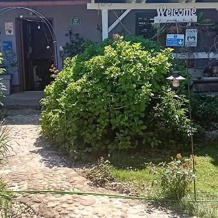 בית אירוח Lovely In Rose Resort, לובליאנה