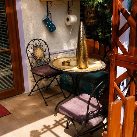 בית אירוח Lovely In Rose Resort, לובליאנה